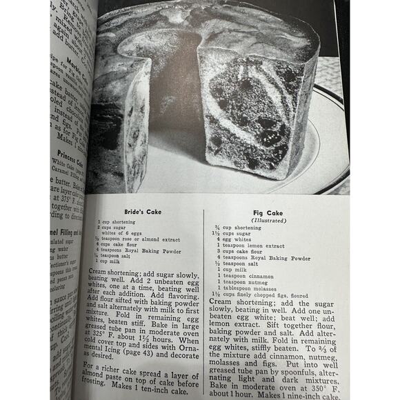 Vintage Royal Baking Powder Cook Book 1940 Paperback 64 pages - Picture 9 of 11